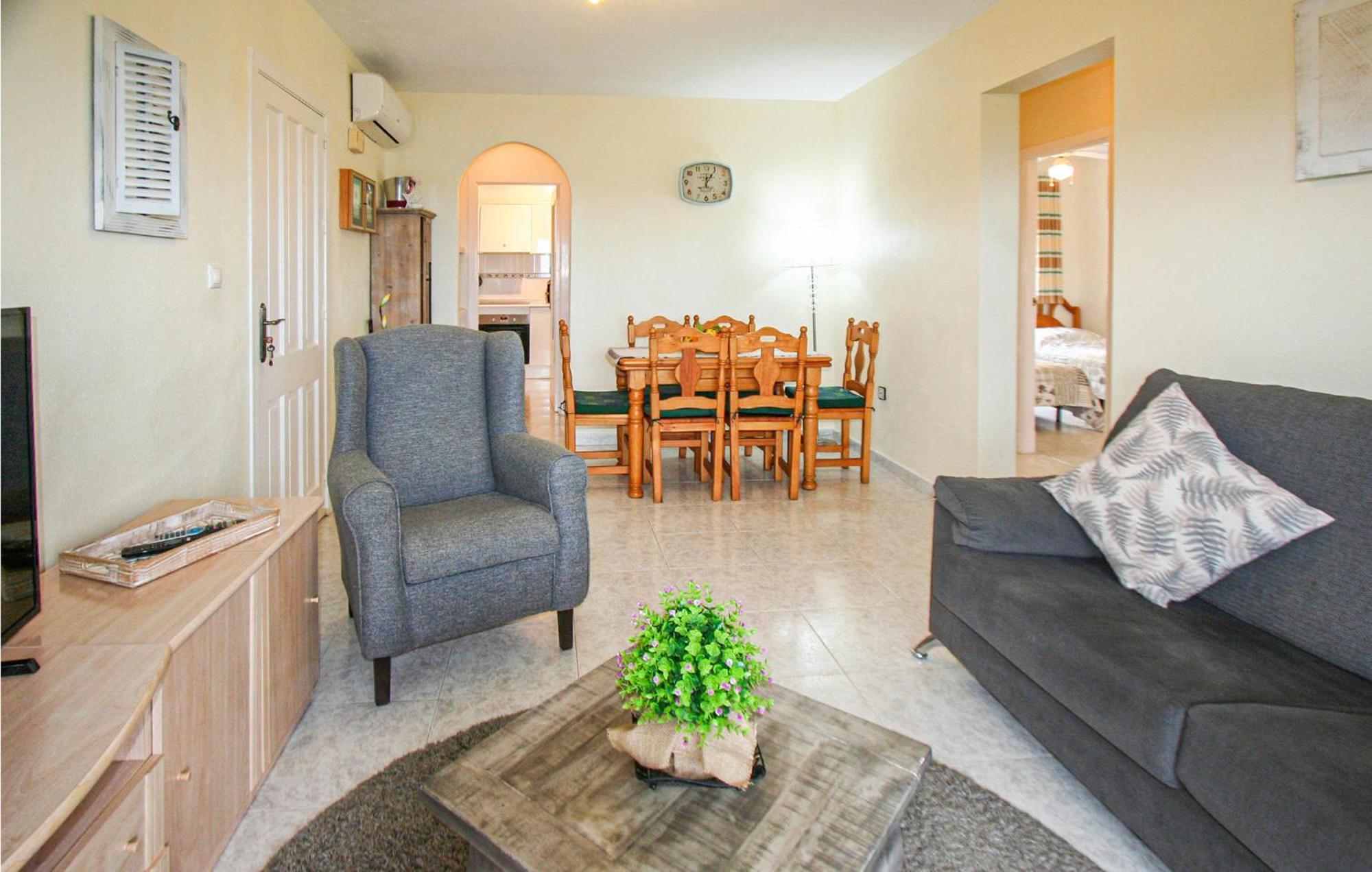 Lovely Apartment In Torrevieja With Kitchen La Mata  Dış mekan fotoğraf